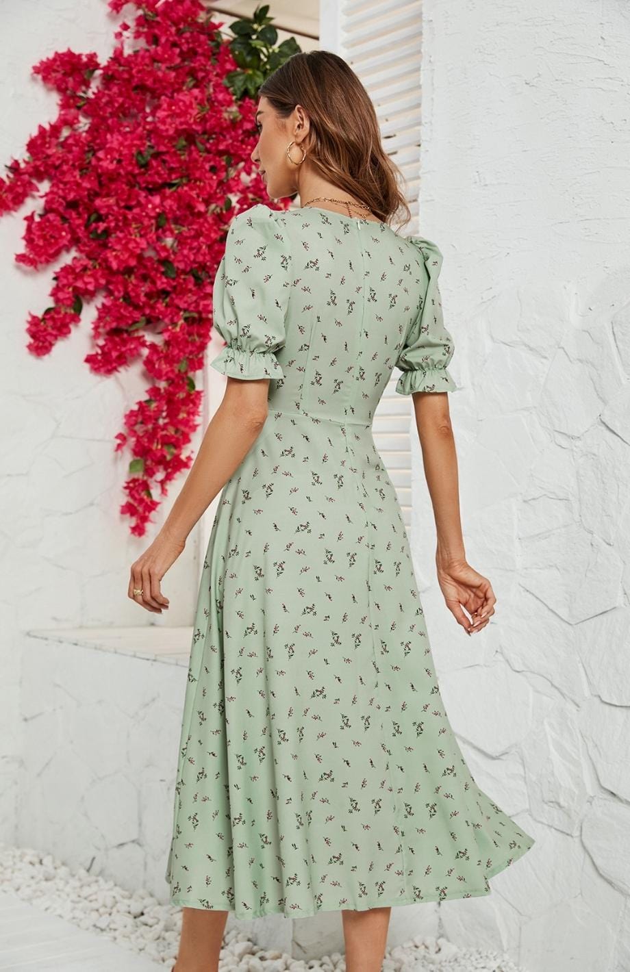 Émeraude robe champêtre vert d’eau à col carré