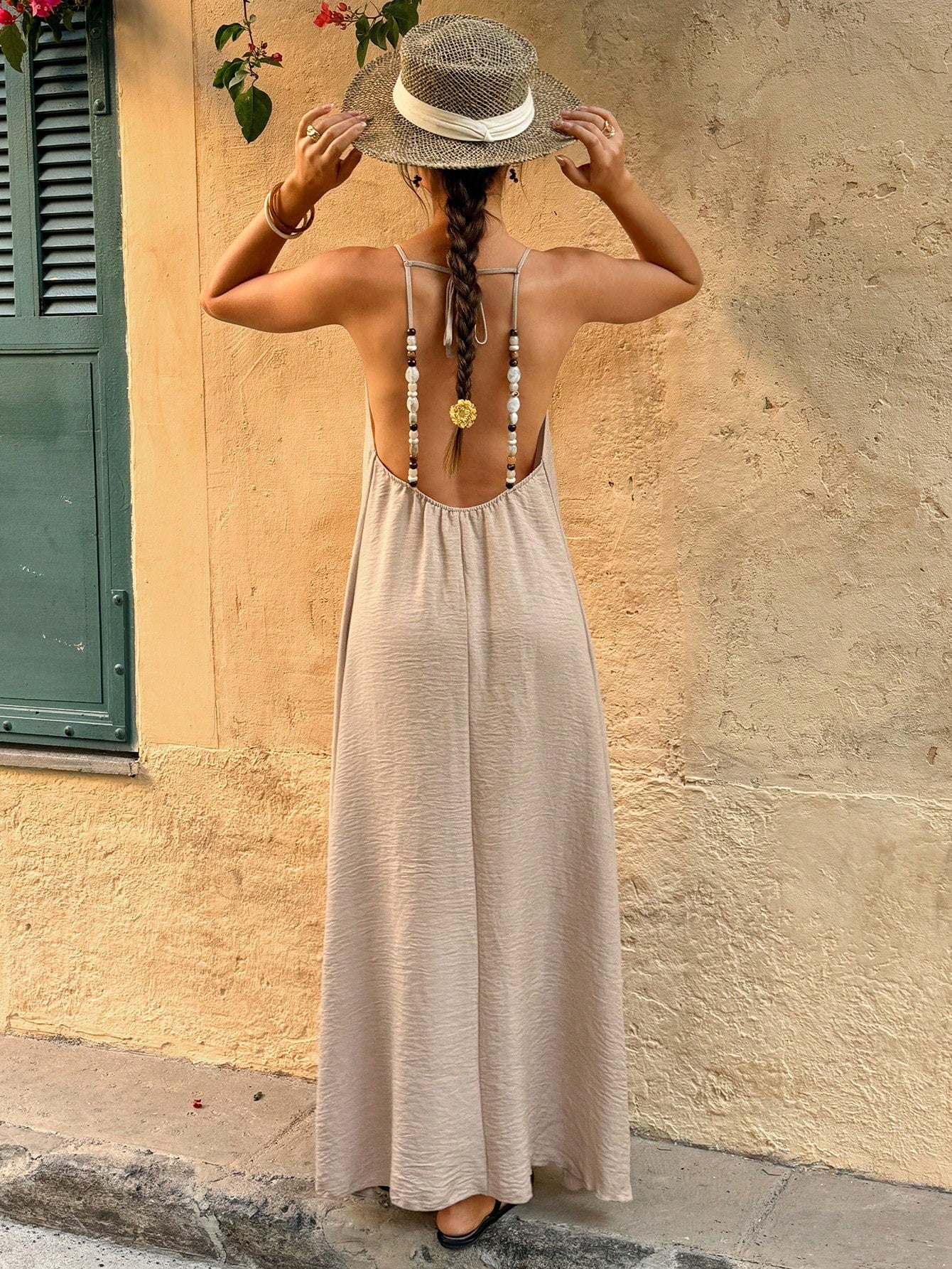 Naïma robe dos-nu style vacances