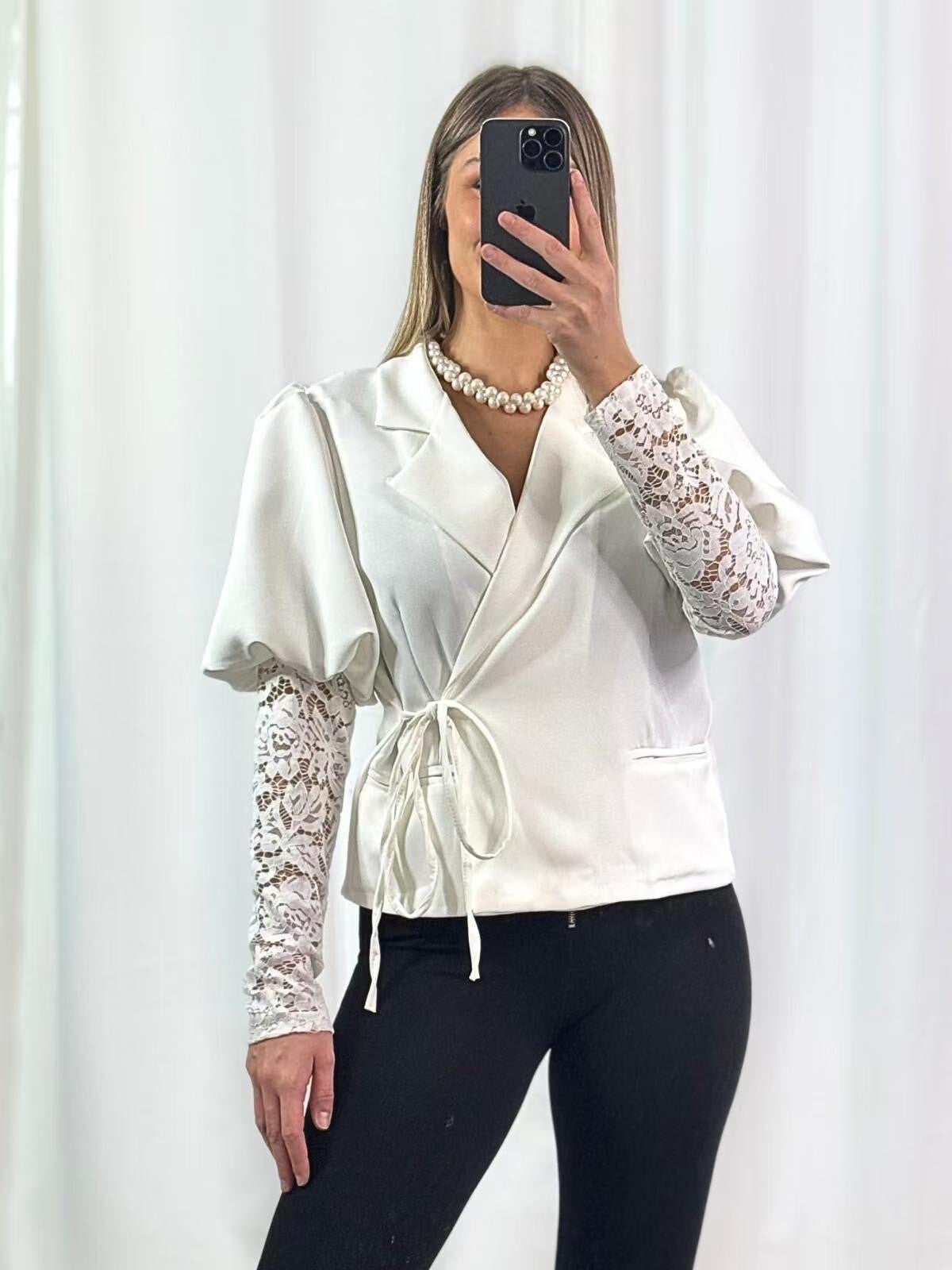 Celeste Blazer (Manches en dentelle)