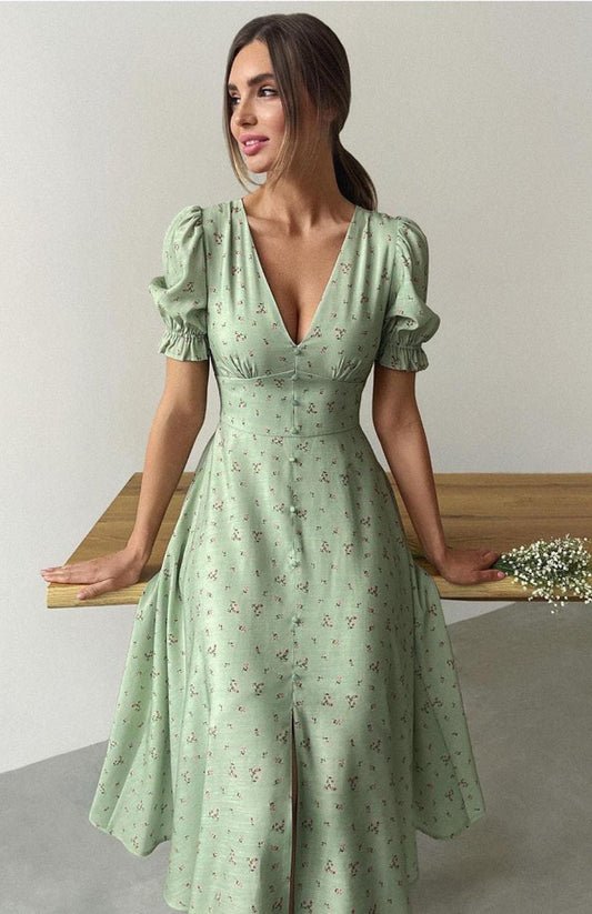 Émeraude robe champêtre vert d’eau à col carré